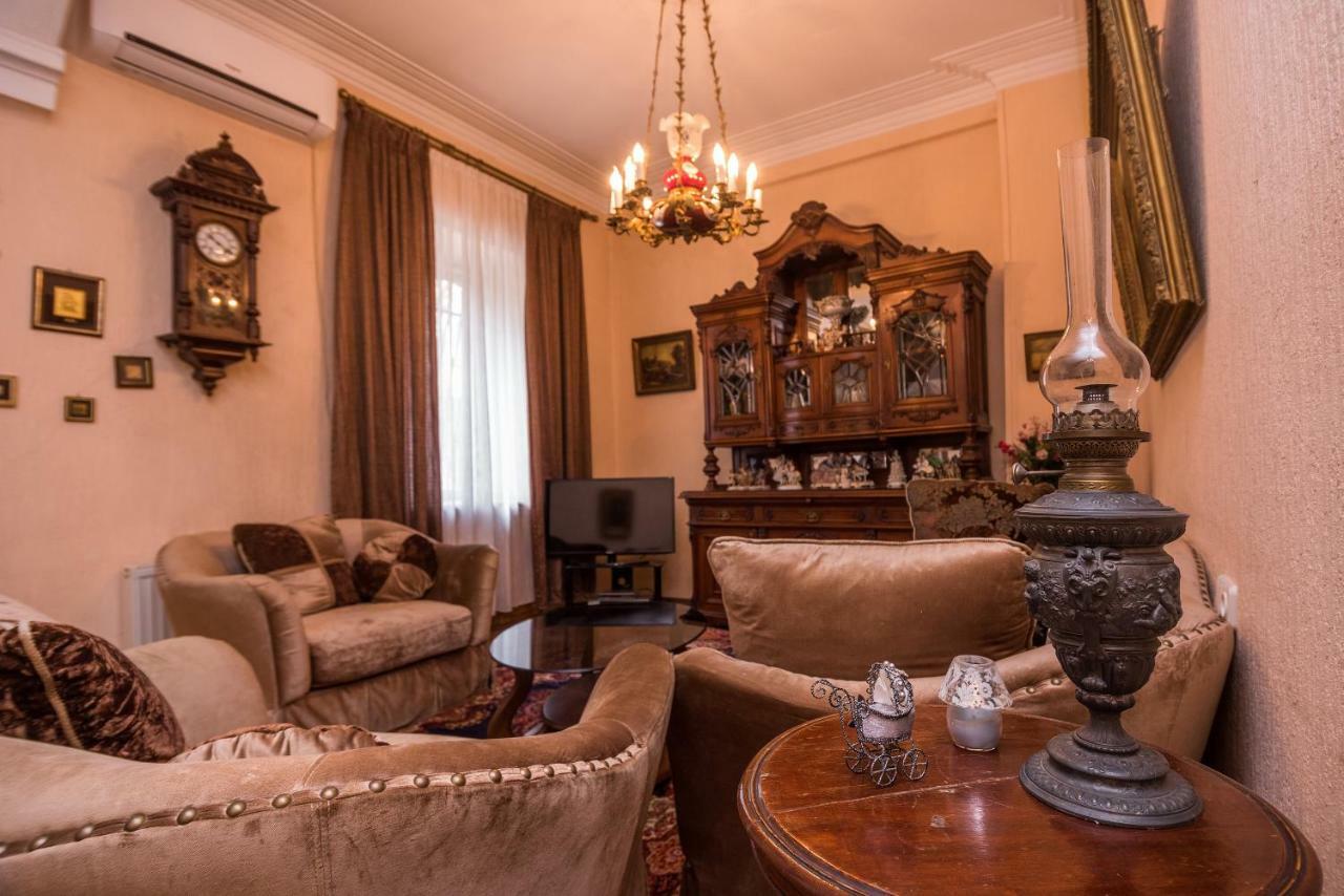 Lia'S Guest House Tbilisi Exterior photo